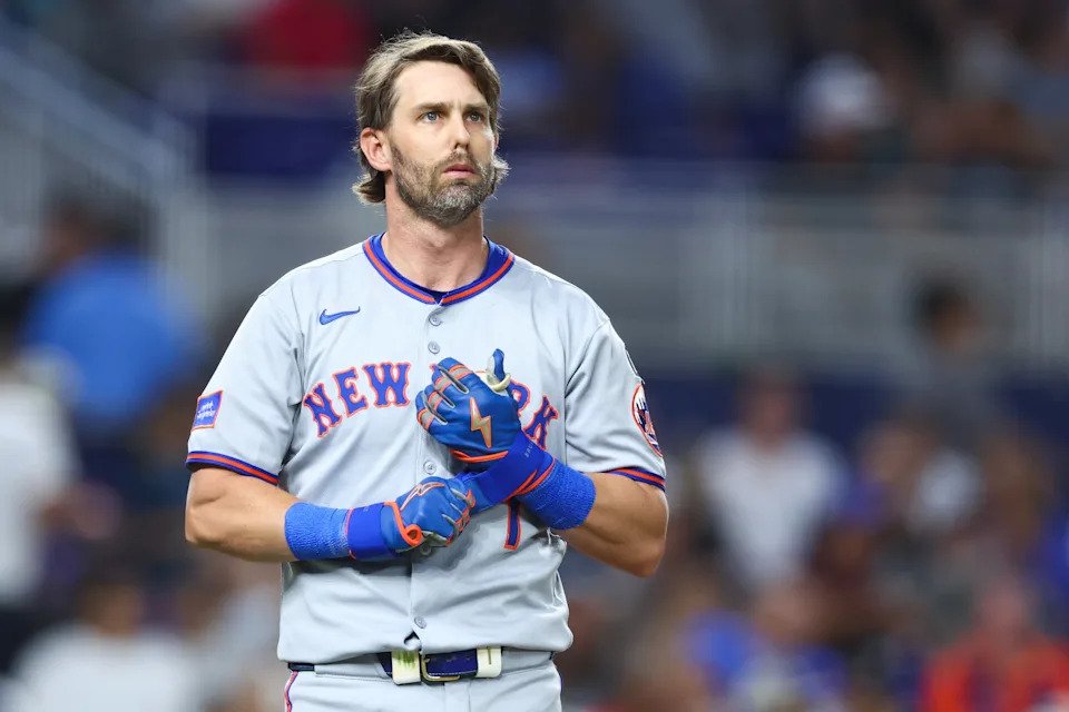 Mets reportedly trading 2-time All-Star second baseman Jeff McNeil to A’s