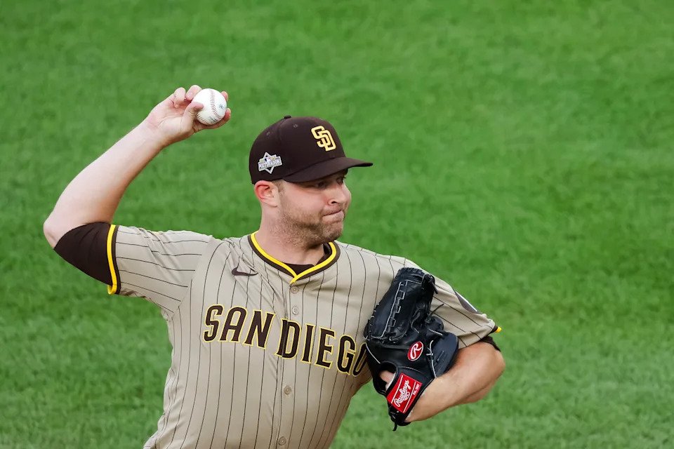 Padres bring back Michael King on reported 3-year, $75 million deal, with 2 opt-outs